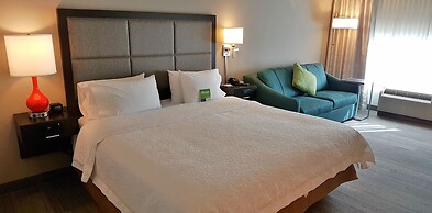 Hampton Inn & Suites By Hilton Calgary- University Northwest