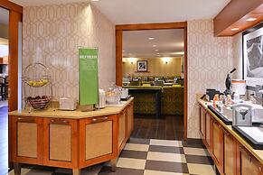 Hampton Inn & Suites By Hilton Calgary- University Northwest