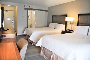 Hampton Inn & Suites By Hilton Calgary- University Northwest