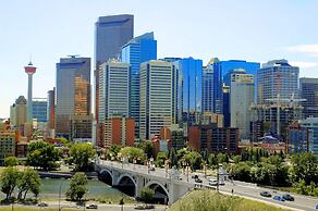 Hampton Inn & Suites By Hilton Calgary- University Northwest