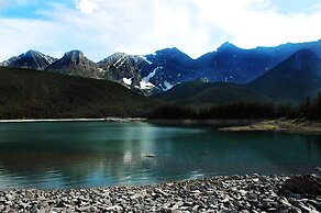 Hampton Inn & Suites By Hilton Calgary- University Northwest