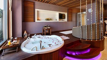 InterContinental Istanbul by IHG