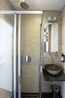 Quentin England Hotel