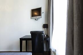 Quentin England Hotel