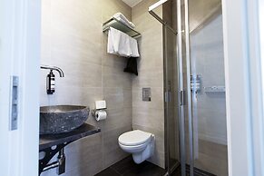 Quentin England Hotel