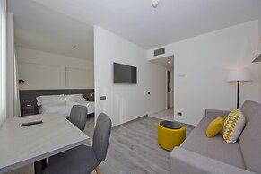 Aparthotel Atenea Valles