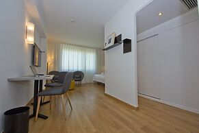 Aparthotel Atenea Valles