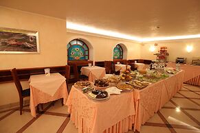 Mokinba Hotels Montebianco