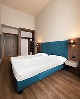 Mokinba Hotels Montebianco