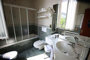 Mokinba Hotels Montebianco