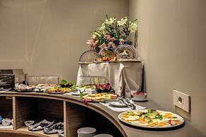 Al Manthia Hotel - Trevi Hotels Group