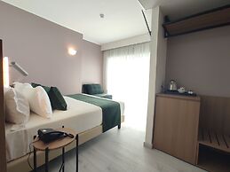 Massimi City Garden Hotel