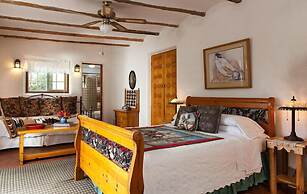 Casa Escondida Bed & Breakfast