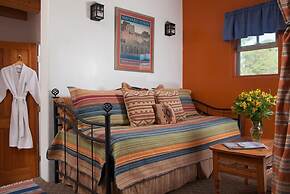 Casa Escondida Bed & Breakfast