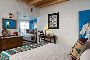 Casa Escondida Bed & Breakfast