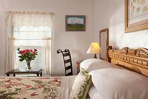 Casa Escondida Bed & Breakfast