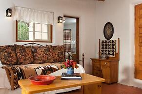Casa Escondida Bed & Breakfast