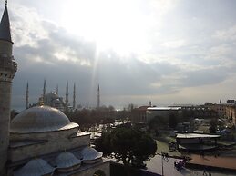 Lapis Inn Hotel & Spa