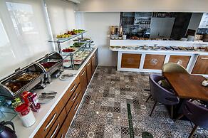 Lapis Inn Hotel & Spa