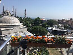 Lapis Inn Hotel & Spa