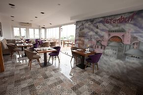 Lapis Inn Hotel & Spa