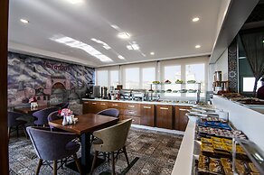 Lapis Inn Hotel & Spa