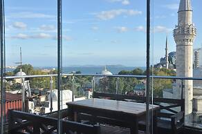 Lapis Inn Hotel & Spa