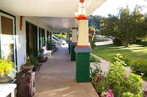 Historic Smith Hotel B&B