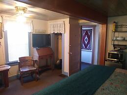 Historic Smith Hotel B&B