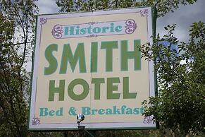 Historic Smith Hotel B&B