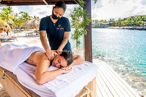 LionsDive Beach Resort