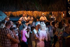 LionsDive Beach Resort