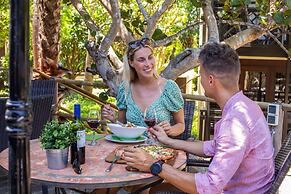 LionsDive Beach Resort