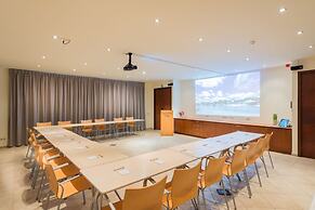 LionsDive Beach Resort