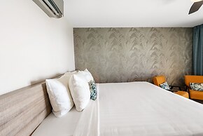 LionsDive Beach Resort