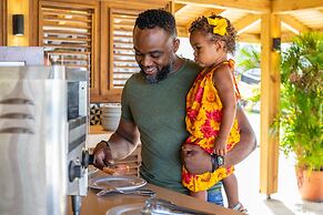 LionsDive Beach Resort