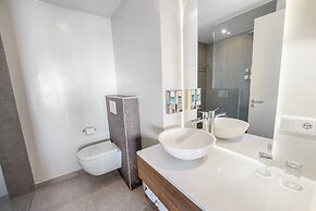 LionsDive Beach Resort