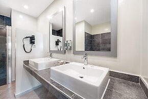 LionsDive Beach Resort