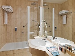 Occidental Santa Cruz Contemporáneo