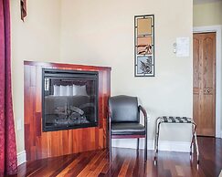 Quality Hotel Fallsview Cascade