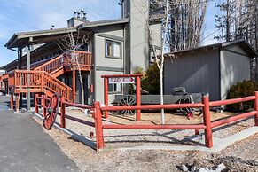 Hotel Big Bear Frontier, Big Bear Lake, United States of America