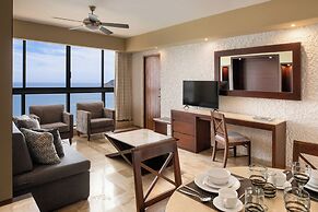 El Cid El Moro Beach Hotel