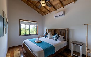 The Lodge at Jaguar Reef