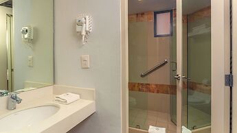 Luna Palace Hotel and Suites