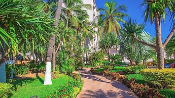 Luna Palace Hotel and Suites