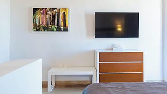 Luna Palace Hotel and Suites