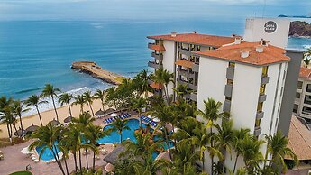 Luna Palace Hotel and Suites