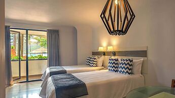 Luna Palace Hotel and Suites