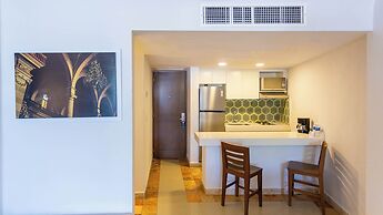 Luna Palace Hotel and Suites