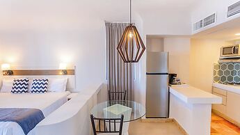 Luna Palace Hotel and Suites